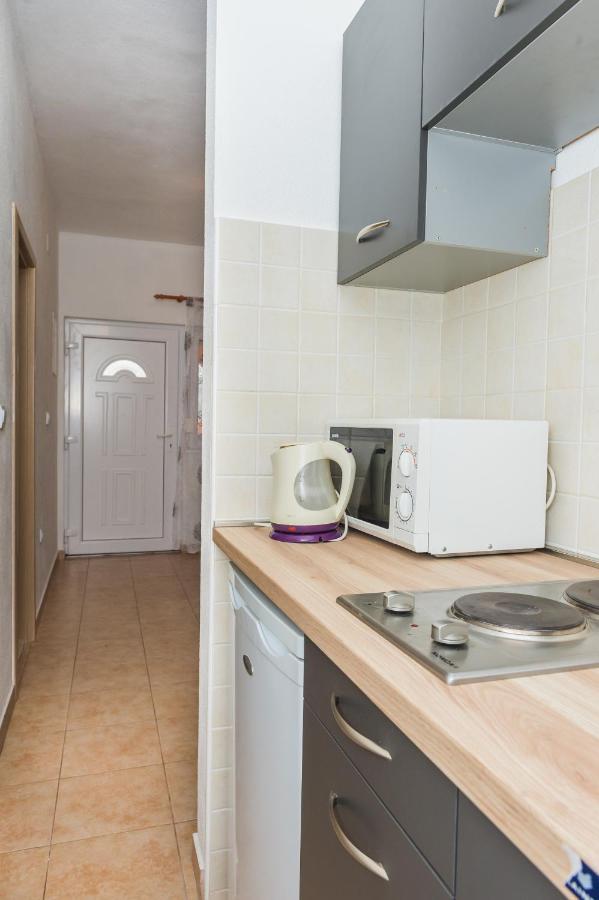 Apartments Slavka Рогозница Екстериор снимка