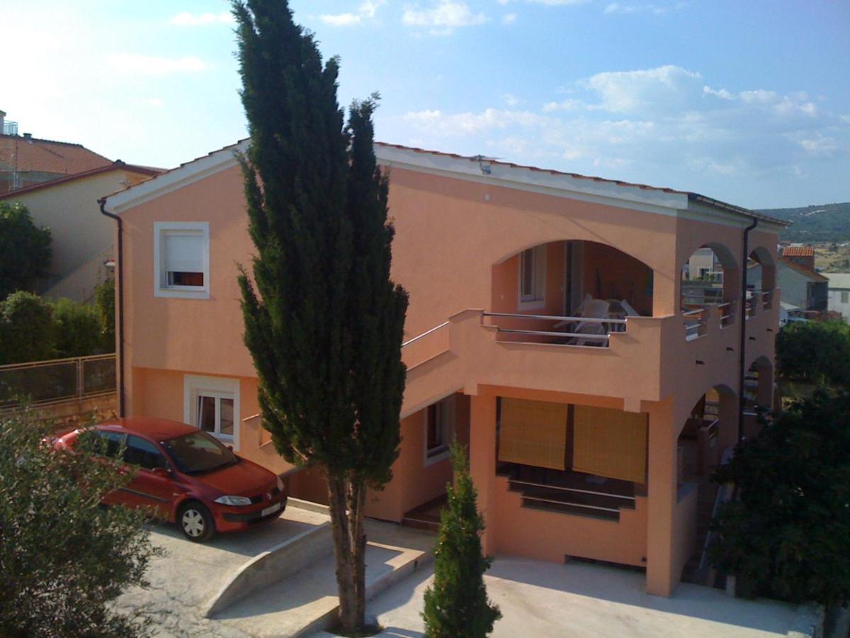 Apartments Slavka Рогозница Екстериор снимка