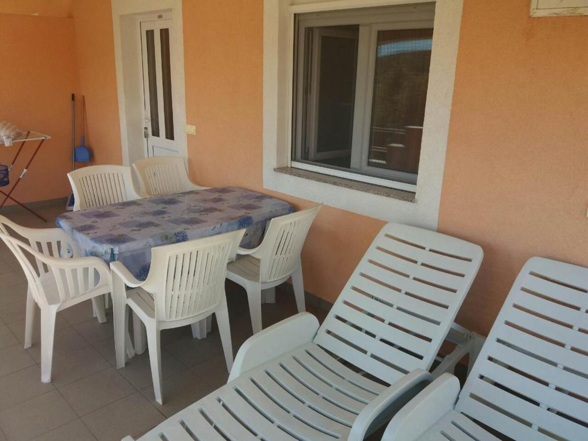 Apartments Slavka Рогозница Екстериор снимка