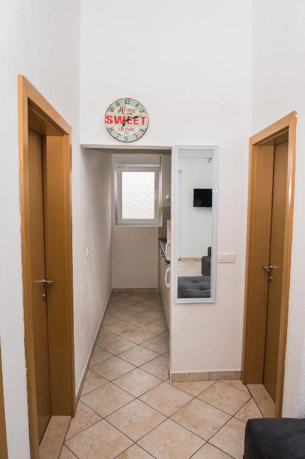Apartments Slavka Рогозница Екстериор снимка