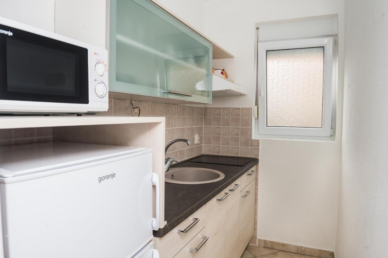 Apartments Slavka Рогозница Екстериор снимка