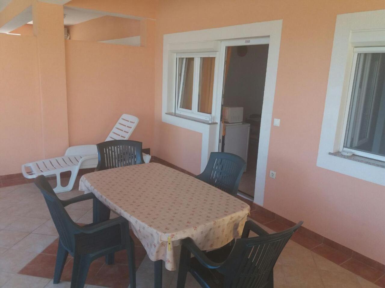Apartments Slavka Рогозница Стая снимка